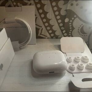 Apple AirPods Pro with Charging Case